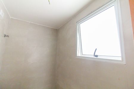 Apartamento à venda com 45m², 2 quartos e 1 vaga Apartamento à venda com 45m², 2 quartos e 1 vagaBanheiro