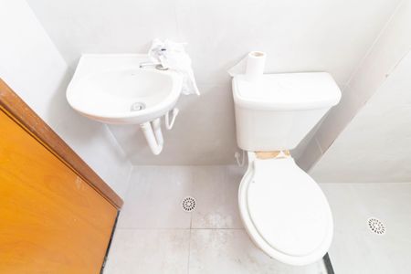 Apartamento para alugar com 54m², 2 quartos e 1 vaga Apartamento para alugar com 54m², 2 quartos e 1 vagaBanheiro da Suíte 2