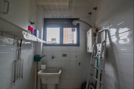 Apartamento à venda com 93m², 2 quartos e 2 vagas Apartamento à venda com 93m², 2 quartos e 2 vagasÁrea de Serviço