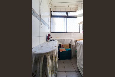 Apartamento à venda com 70m², 3 quartos e 1 vaga Apartamento à venda com 70m², 3 quartos e 1 vagaÁrea de Serviço