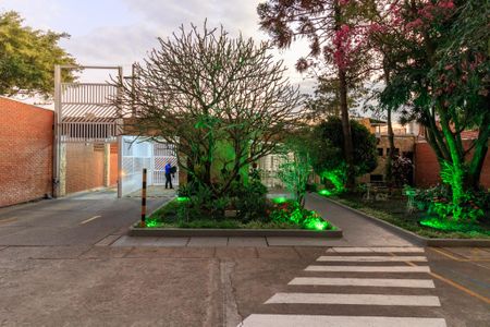 Apartamento à venda com 70m², 3 quartos e 1 vaga Apartamento à venda com 70m², 3 quartos e 1 vagaFachada