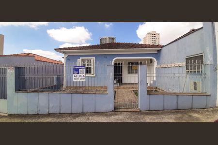 Casa para alugar com 161m², 4 quartos e 8 vagas Casa para alugar com 161m², 4 quartos e 8 vagasFachada da Casa