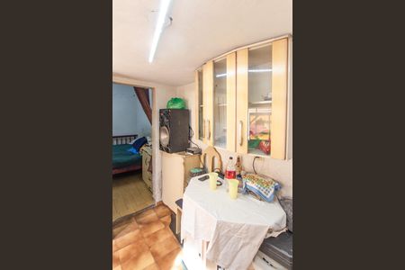 Casa à venda com 235m², 4 quartos e 2 vagas Casa à venda com 235m², 4 quartos e 2 vagasCasa 3 - Cozinha