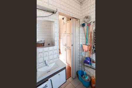 Casa à venda com 235m², 4 quartos e 2 vagas Casa à venda com 235m², 4 quartos e 2 vagasCasa 2 - Banheiro