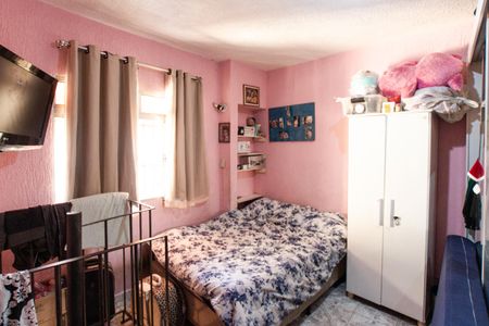 Casa à venda com 235m², 4 quartos e 2 vagas Casa à venda com 235m², 4 quartos e 2 vagasCasa 2 - Quarto 2