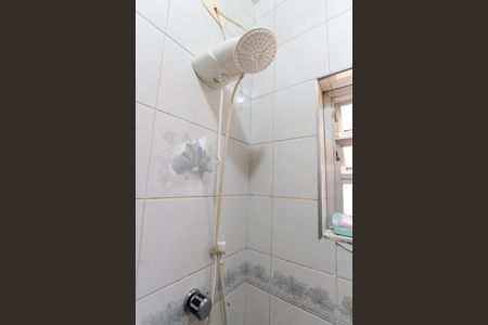 Casa à venda com 235m², 4 quartos e 2 vagas Casa à venda com 235m², 4 quartos e 2 vagasBanheiro