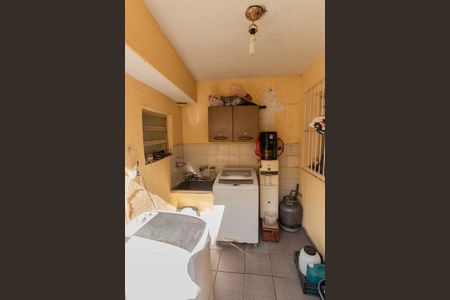 Casa à venda com 235m², 4 quartos e 2 vagas Casa à venda com 235m², 4 quartos e 2 vagasÁrea de Serviço