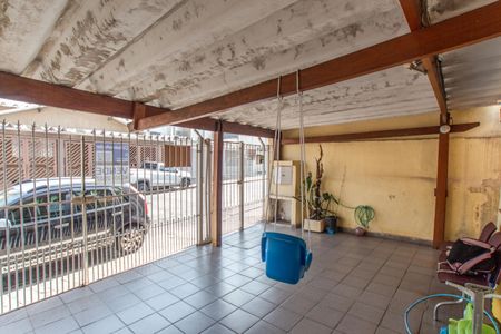 Casa à venda com 235m², 4 quartos e 2 vagas Casa à venda com 235m², 4 quartos e 2 vagasGaragem