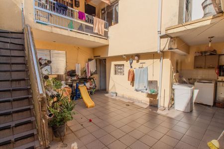 Casa à venda com 235m², 4 quartos e 2 vagas Casa à venda com 235m², 4 quartos e 2 vagasÁrea de Serviço