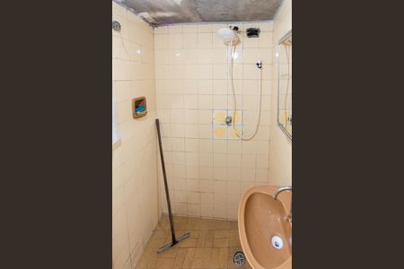 Casa à venda com 235m², 4 quartos e 2 vagas Casa à venda com 235m², 4 quartos e 2 vagasCasa 3 - Banheiro