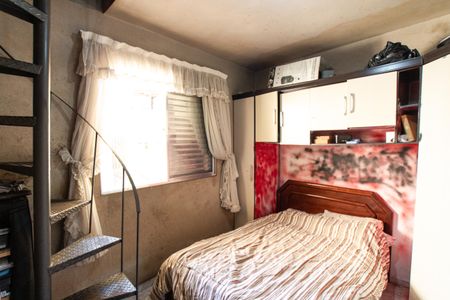 Casa à venda com 235m², 4 quartos e 2 vagas Casa à venda com 235m², 4 quartos e 2 vagasCasa 2 - Quarto 1