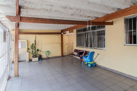 Casa à venda com 235m², 4 quartos e 2 vagas Casa à venda com 235m², 4 quartos e 2 vagasGaragem