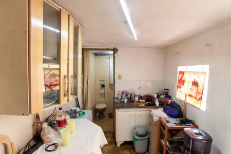 Casa à venda com 235m², 4 quartos e 2 vagas Casa à venda com 235m², 4 quartos e 2 vagasCasa 3 - Cozinha