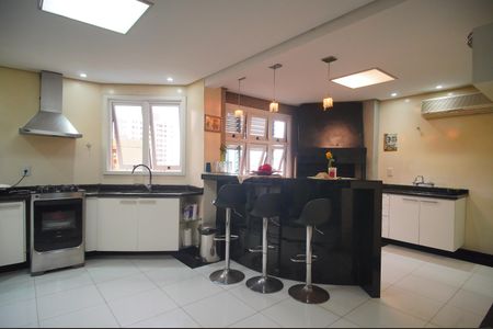 Apartamento à venda com 280m², 3 quartos e 2 vagasCozinha