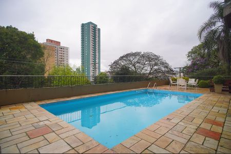 Apartamento à venda com 280m², 3 quartos e 2 vagasÁrea comum - Piscina