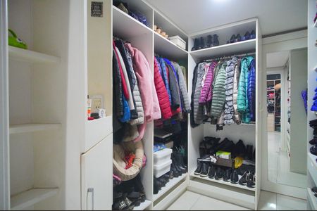 Apartamento à venda com 280m², 3 quartos e 2 vagasCloset da suíte