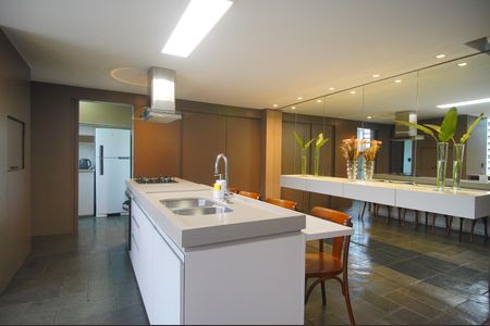 Apartamento à venda com 280m², 3 quartos e 2 vagasÁrea comum - Salão de festas