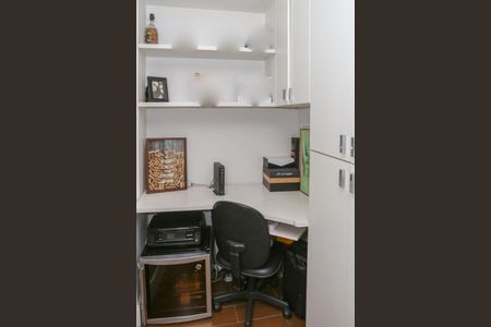 Apartamento para alugar com 126m², 3 quartos e 3 vagas Apartamento para alugar com 126m², 3 quartos e 3 vagasEscritório
