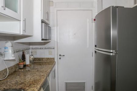 Apartamento para alugar com 126m², 3 quartos e 3 vagas Apartamento para alugar com 126m², 3 quartos e 3 vagasCozinha