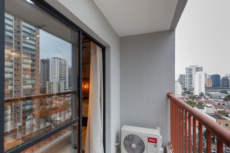 Studio à venda com 25m², 1 quarto e sem vaga Studio à venda com 25m², 1 quarto e sem vagaVaranda