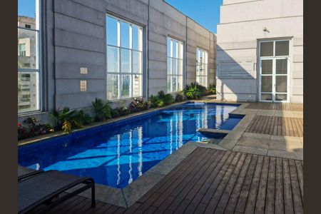Studio à venda com 48m², 1 quarto e 1 vaga Studio à venda com 48m², 1 quarto e 1 vagaÁrea comum - Piscina