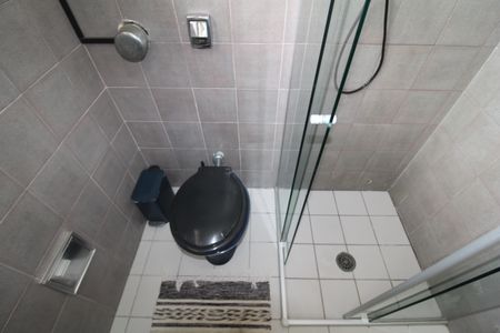 Casa à venda com 242m², 4 quartos e 2 vagasBanheiro da Suíte 2