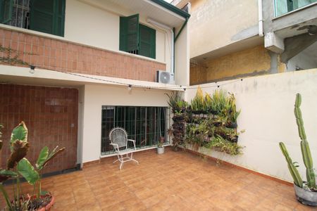 Casa à venda com 242m², 4 quartos e 2 vagasGaragem