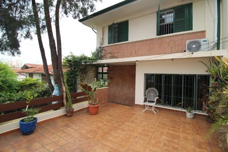 Casa à venda com 242m², 4 quartos e 2 vagasGaragem