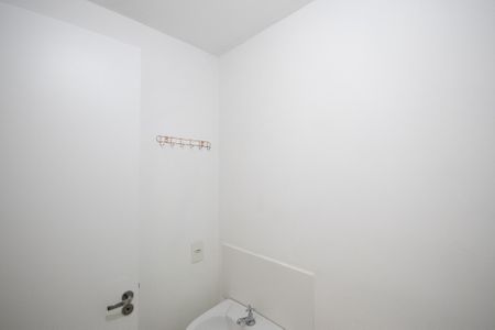 Apartamento à venda com 41m², 2 quartos e 1 vaga Apartamento à venda com 41m², 2 quartos e 1 vagaBanheiro