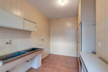 Casa à venda com 230m², 4 quartos e 3 vagas