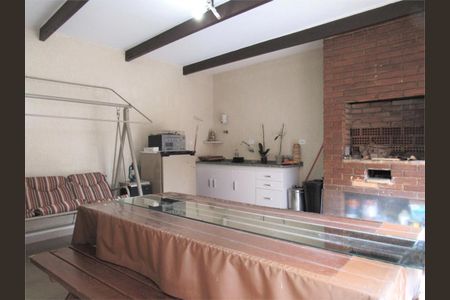Casa à venda com 225m², 4 quartos e 2 vagas