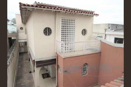 Casa à venda com 225m², 4 quartos e 2 vagas