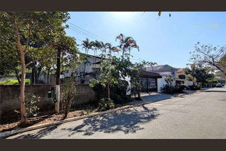 Casa à venda com 500m², 4 quartos e 4 vagas