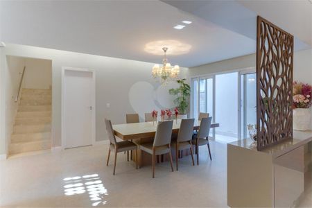 Casa à venda com 350m², 5 quartos e 3 vagas