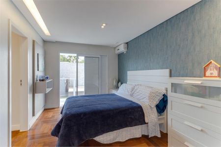 Casa à venda com 350m², 5 quartos e 3 vagas