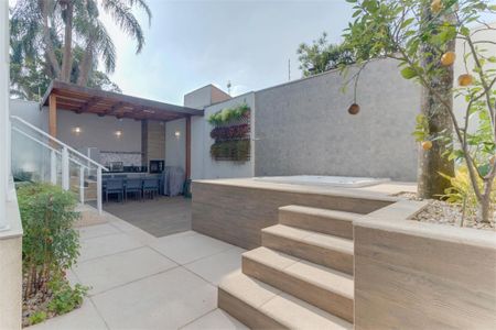 Casa à venda com 350m², 5 quartos e 3 vagas