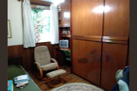 Casa à venda com 320m², 3 quartos e 3 vagas