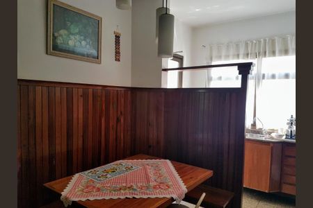 Casa à venda com 320m², 3 quartos e 3 vagas