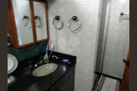 Casa à venda com 320m², 3 quartos e 3 vagas