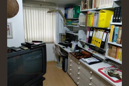 Casa à venda com 320m², 3 quartos e 3 vagas