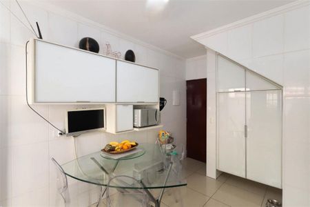Casa à venda com 151m², 2 quartos e 2 vagas