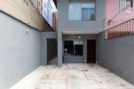 Casa à venda com 151m², 2 quartos e 2 vagas