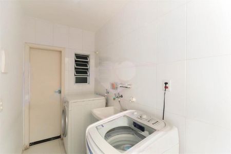 Casa à venda com 151m², 2 quartos e 2 vagas