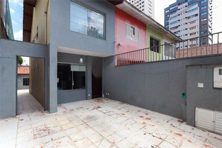 Casa à venda com 151m², 2 quartos e 2 vagas