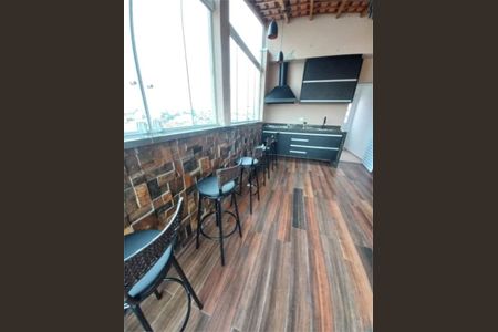 Casa à venda com 138m², 2 quartos e 3 vagas