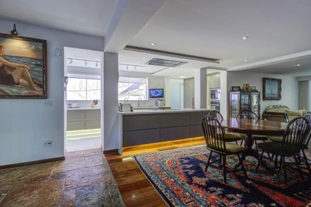 Casa à venda com 3 quartos, 328m² em Socorro, São Paulo