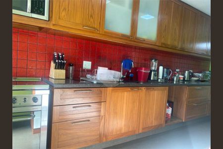 Apartamento à venda com 188m², 3 quartos e 3 vagas