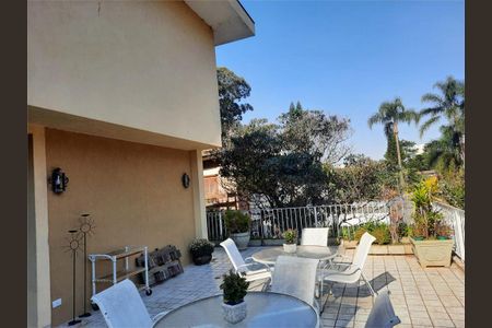 Casa à venda com 600m², 5 quartos e 4 vagas