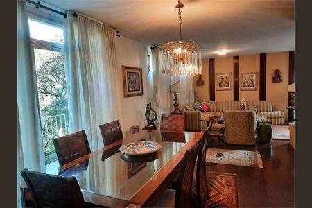Casa à venda com 600m², 5 quartos e 4 vagas