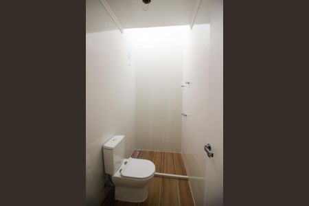 Casa à venda com 66m², 2 quartos e 1 vaga Casa à venda com 66m², 2 quartos e 1 vagaBanheiro da Suíte